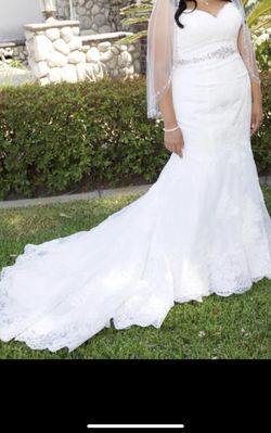 Size 14 strapless wedding dress