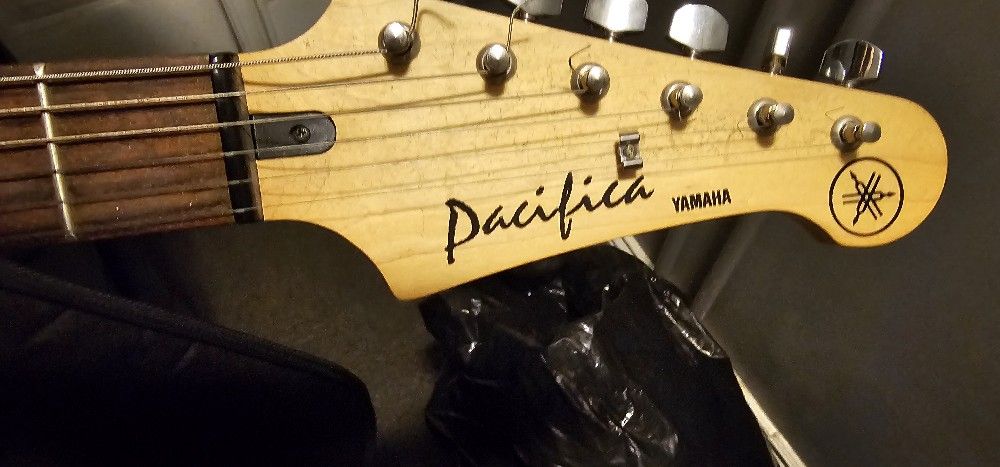 Yamaha Guitar W/amp Best Offer