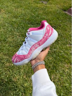 Jordan 11 Low W “Pink Snakeskin” Size 7.5 Men/9W