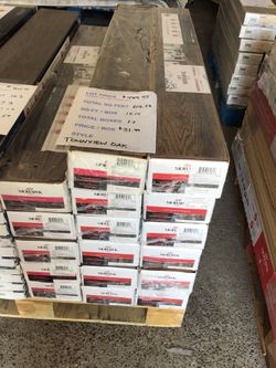 780 Sf Townview Oak Waterproof Mohawk Laminate Flooring