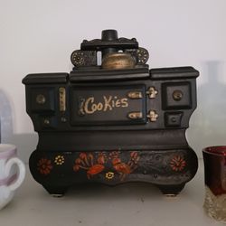 1950's McCoyBLACK CAST IRON STOVE Ceramic Cookie Jar