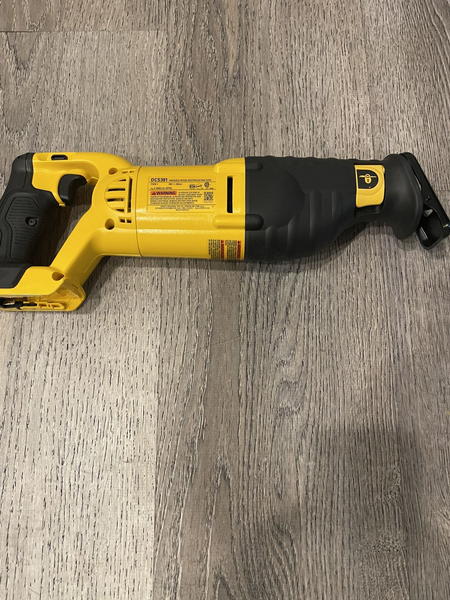 New Reciprocating Saw 20V MAX (Tool Only Solo Herramienta)