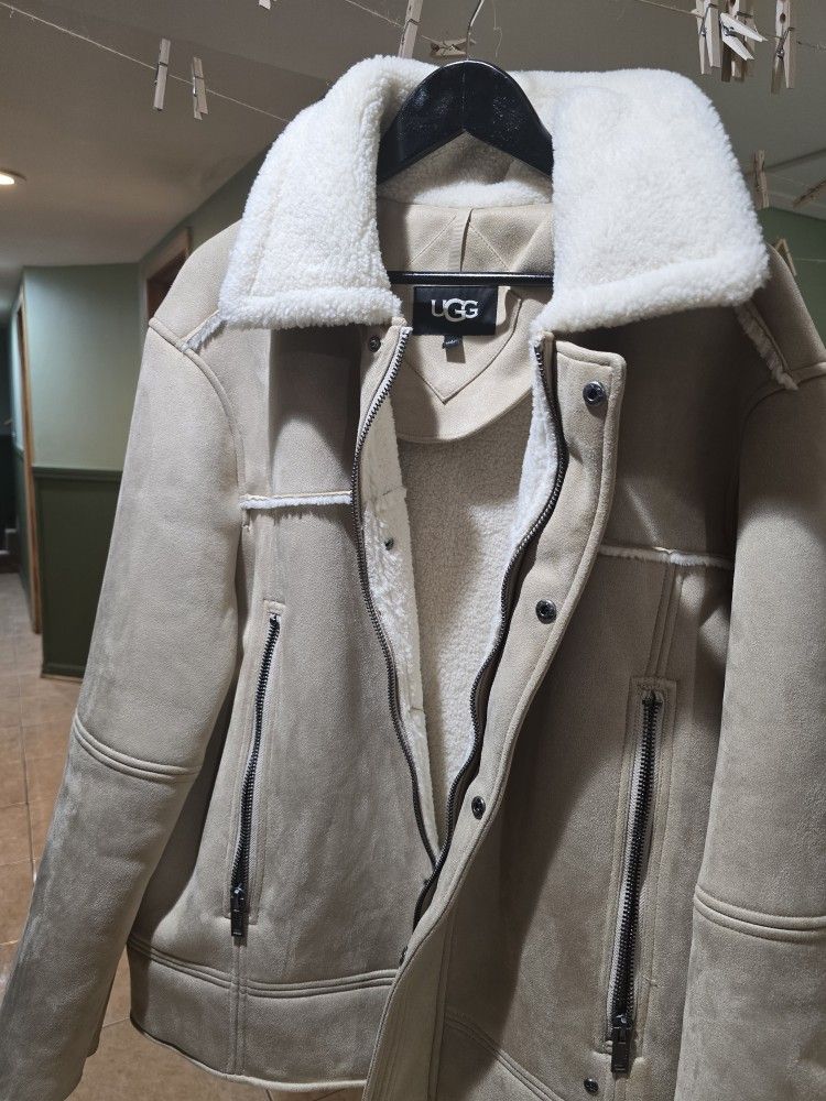 UGG M Thayden Luxefluff Jacket