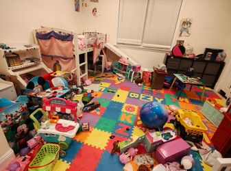 Free toys!