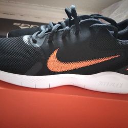 Nikes $70