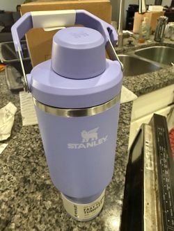 Stanley The IceFlow™ Tumbler with Fast Flow Lid | 40 OZ Hydrangea