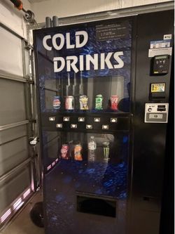 Drink Vending Machine for Sale – Excellent Condition