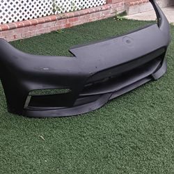 Bomper Delantero Para Nissan 350 Z De Fibra De Vidrio Buenas Condiciones $100 Obo