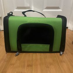 Small Pet Carrier 