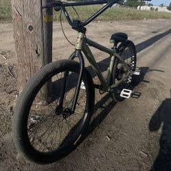 27.5 Traffic Bomma 