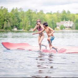 New sealed in the box 9' X 6' Floating Water Mat 3-Layer Swimming Pool Floats Adult Foam - Red&Blue (B801)(B801) (B801)(B801)