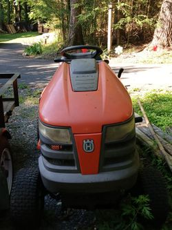 Husqvarna Riding Lawn Mower
