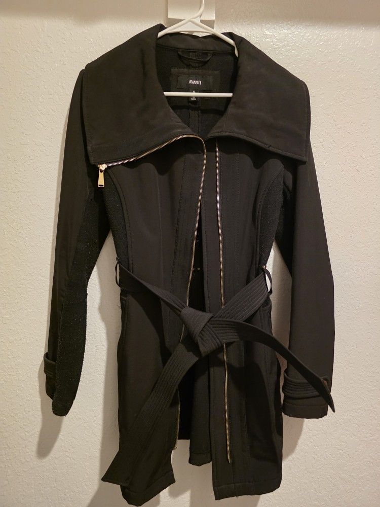 Woman's Black M Avanti Jacket