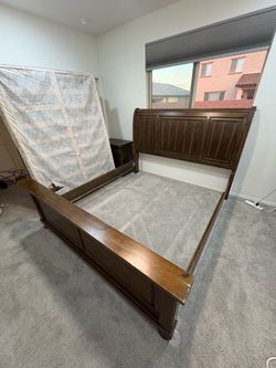 King size bedded with matching dresser and night stand
