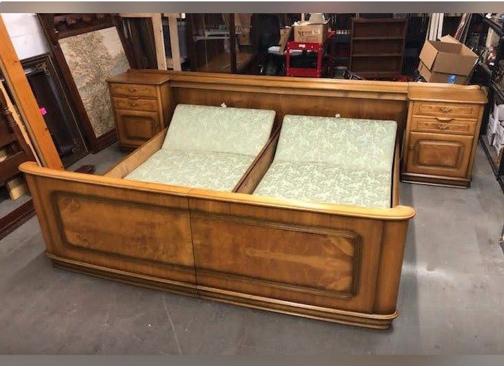 Mid Century MCM King Size Bed w/ 2 Nightstands & Adjustable Box Spring