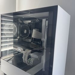 AMD Gaming PC - Ryzen 7 + RX 5700XT