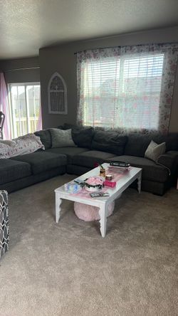 Large comfy gray sectional