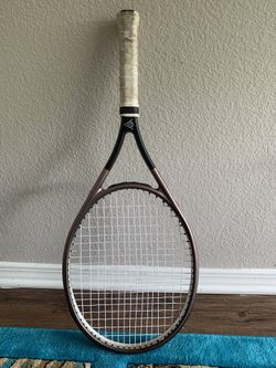 Tennis racket