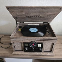 Victoria Quincy 6 In 1 Bluetooth Record Player