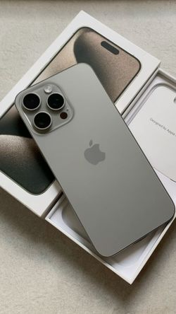 Apple Iphone 15 Pro Max (Unlocked)