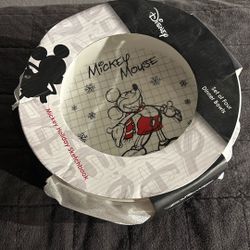 Disney Holiday Sketchbook Mickey Mouse Dinner Bowls
