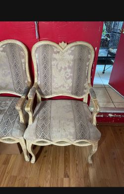 Free Set of 6 Chairs 🪑 Gratis Silas de Comedor