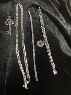 Joyería de plata solida muy bonita