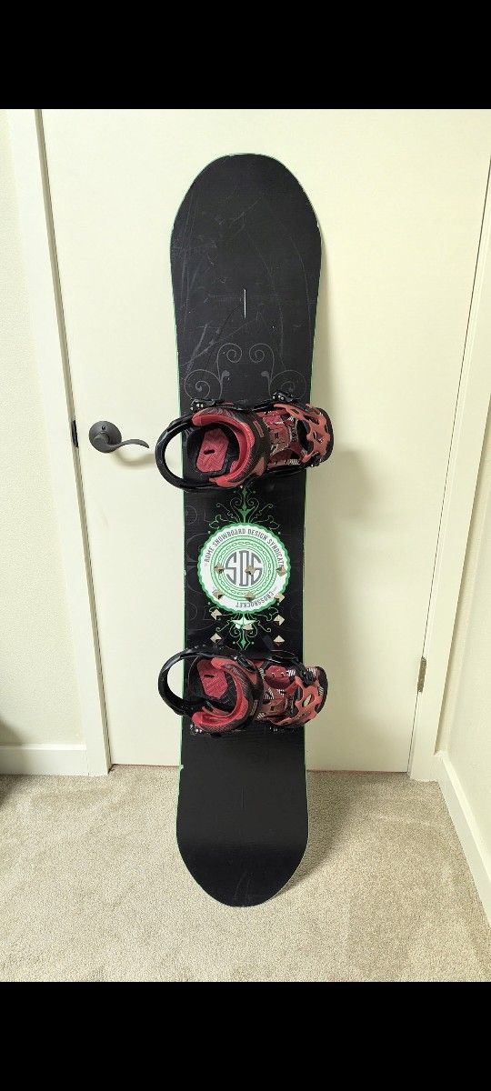 Rome Snowboard 151 cm and Rome Bindings - Medium/Large