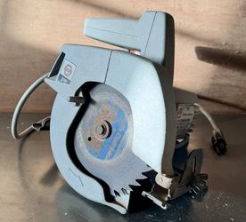 Vintage Black & Decker 7¼" Circular Saw – USA Made