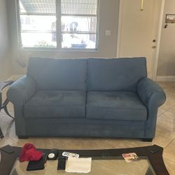 Love Seat  6 Ft