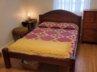 ​Danish Modern / Amish Handcrafted Solid Wood Bed Frame — Clean Lines & Timeless Quality 🪵✨