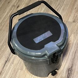 5 Gallon Heavy Duty Drink Dispenser Cooler with Spigot