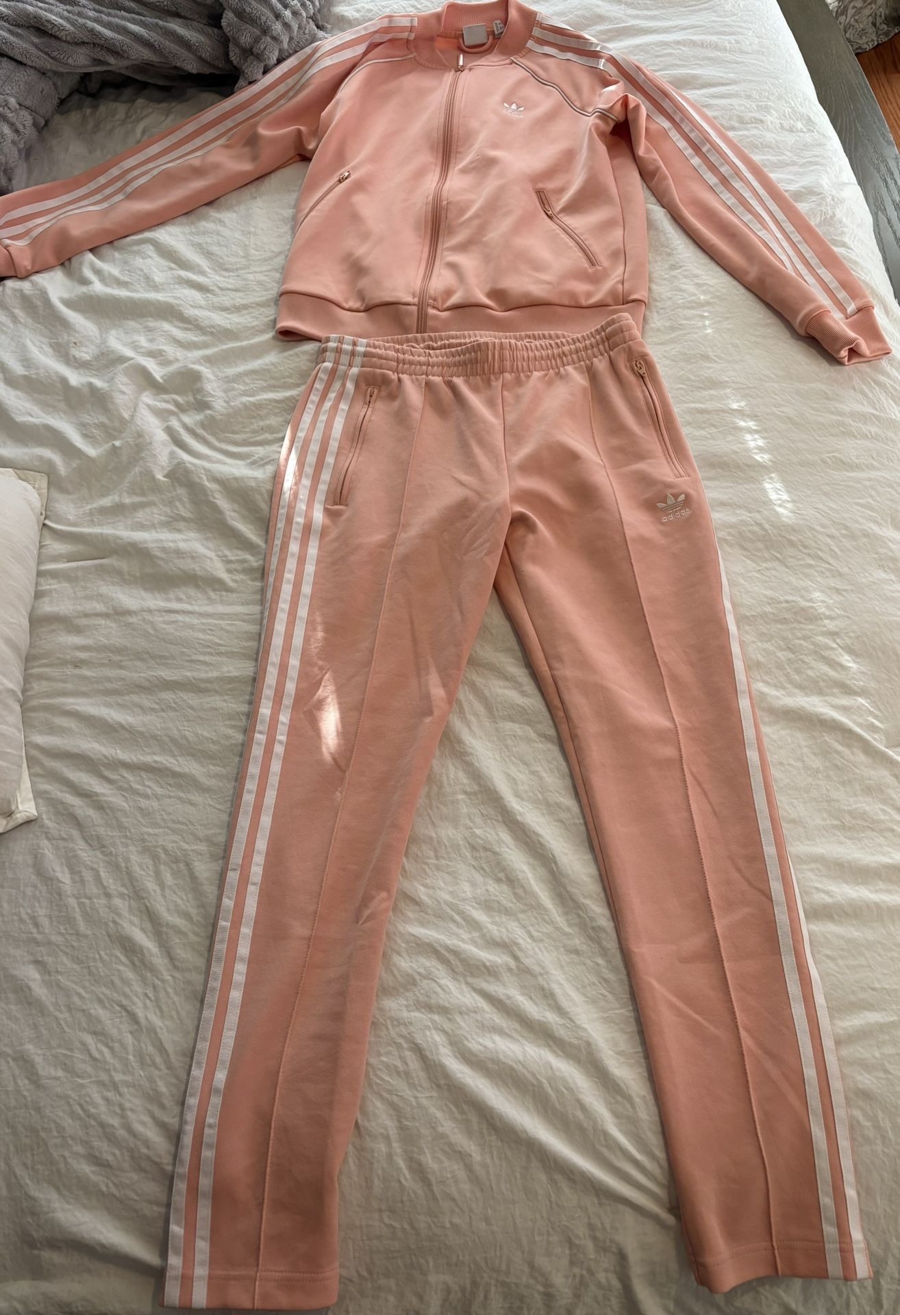 Retro Adidas Men’s Small Tracksuit