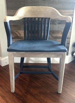 Cool Vintage Banker’s Chair