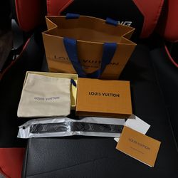 Louis Vuttion Bracelet 