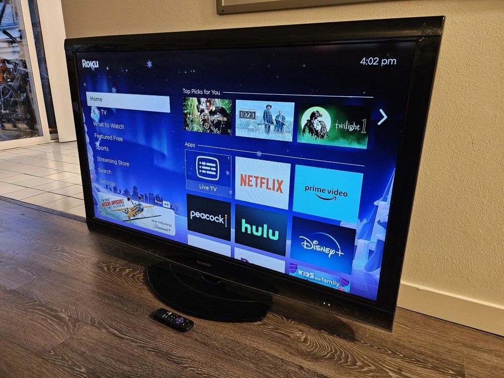 Sharp AQUOS 55" Smart TV w 4K Roku - 120hz Gaming/Sports - 5 HDMI - Dolby Surround Sound (MSRP $2,000)