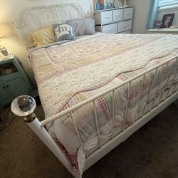 Classic White Metal Queen Bed IKEA Mattress…