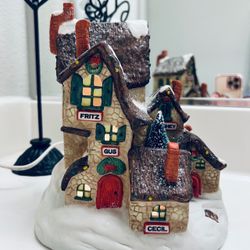 ❄️Vintage Kringle Town Elves Dorm Hand Painted Porcelain Lighted Christmas Village Limited Edition