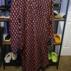 Same brand but different pattern. Beautiful tunic. $20
