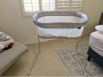 Halo bassinet