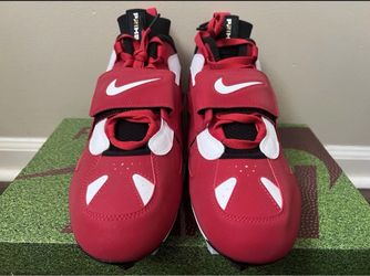 Nike Diamond Turf DT 2 II TD Football Cleats Brand New!