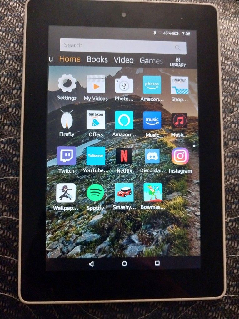Kindle Fire 7 (Very Good Condition)