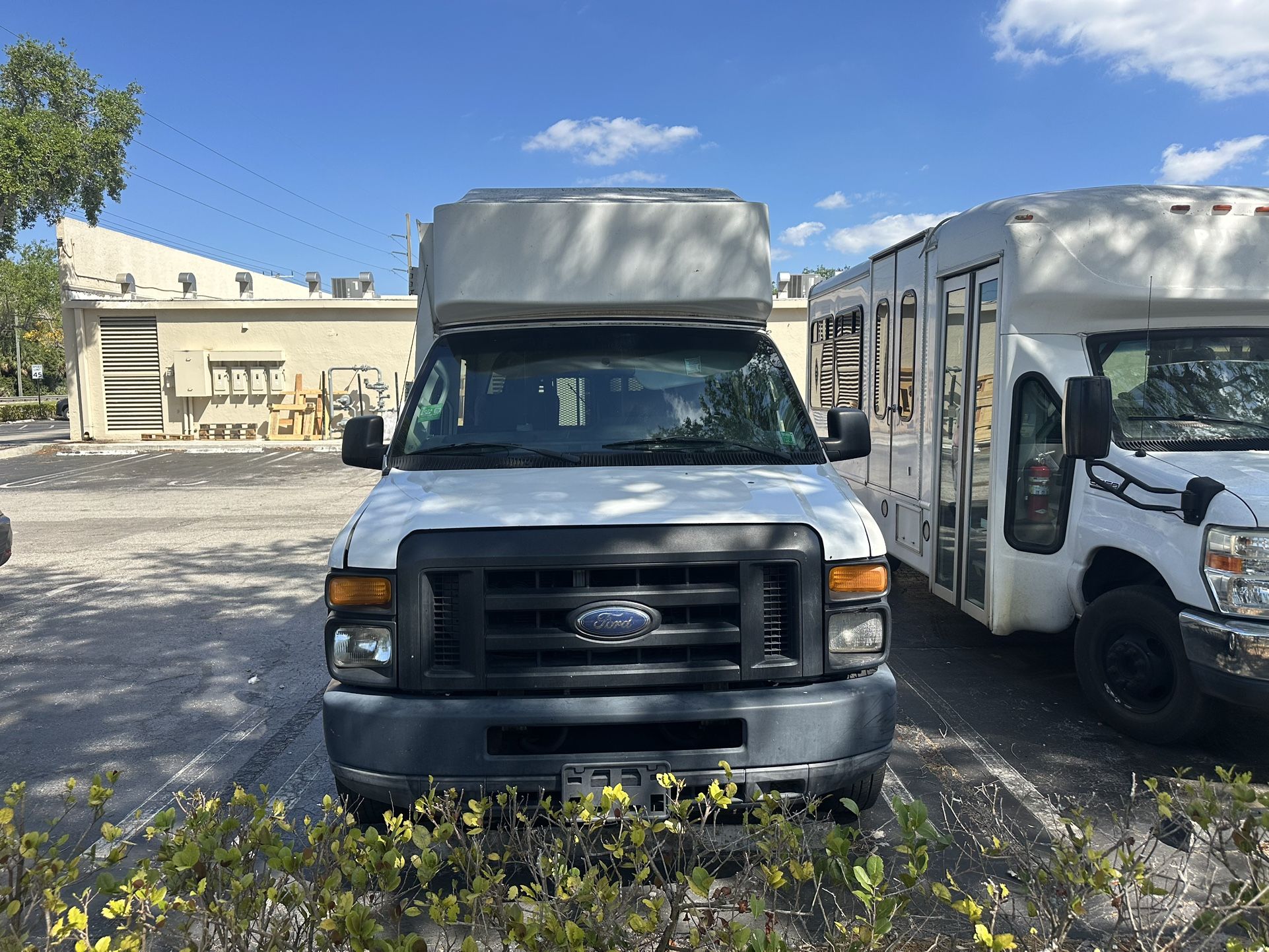 2011 Ford E-350