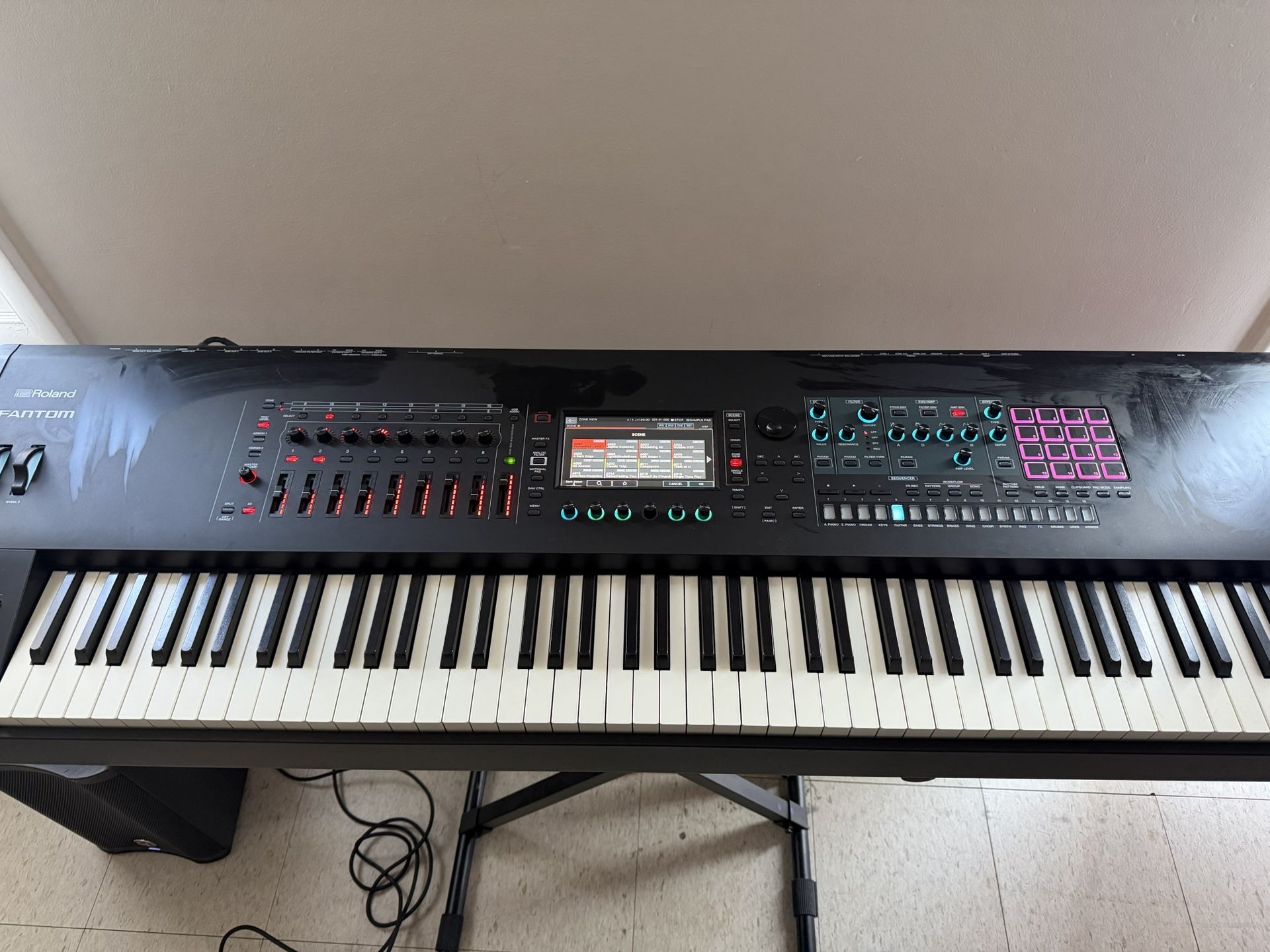 Roland FANTOM-8 EX Music Workstation Keyboard Black