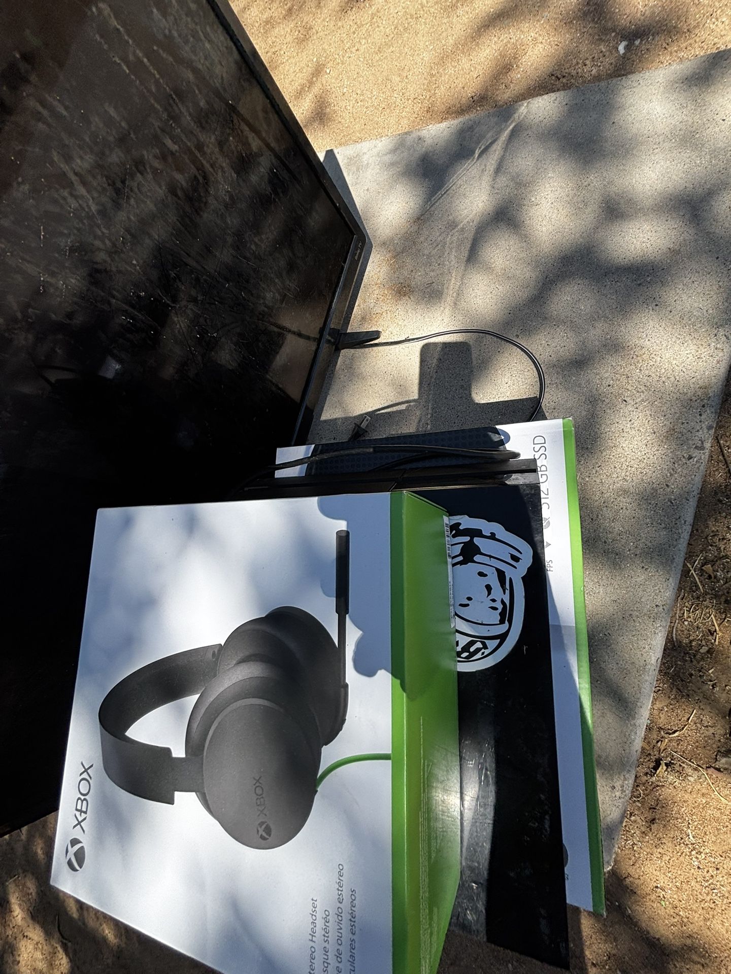X Box Series S I honestly Just Don’t Need It N The Pawn Won’t Take It Also A Xbox Headset 32 Inch Smart Dolby Tv And A PS4 . Shoot N Offer