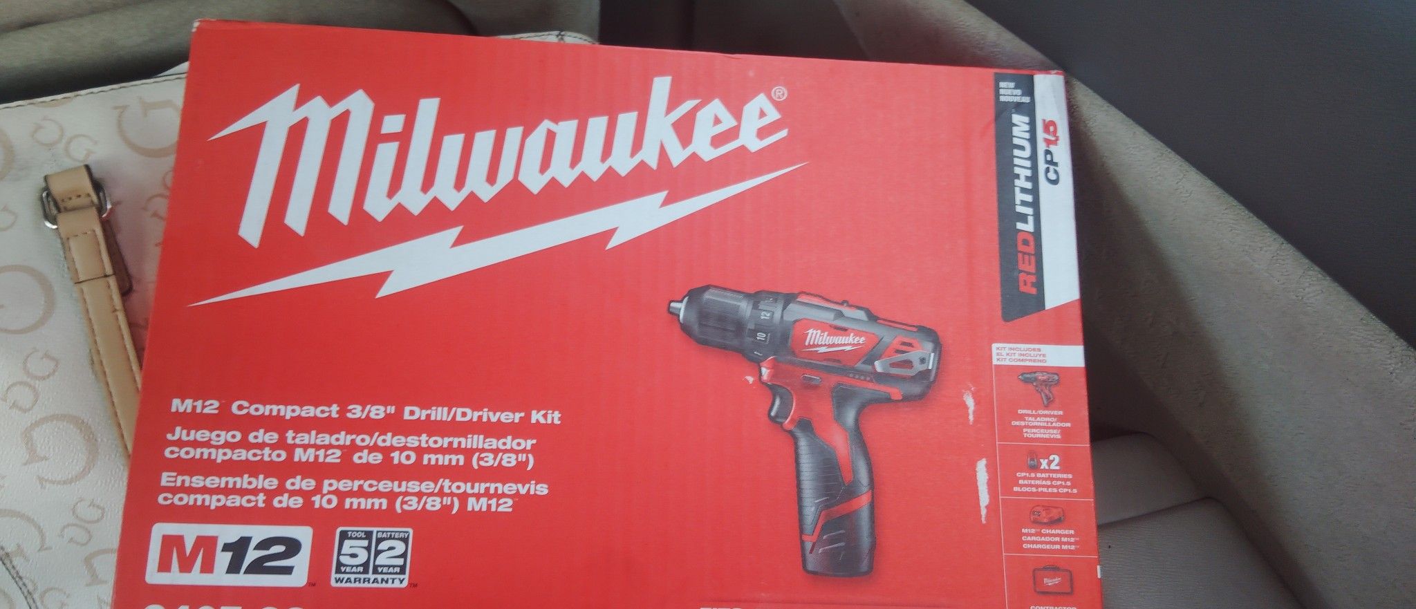 Milwaukee M12 Compact 3/8 Drill/Driver Kit