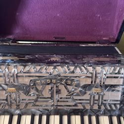 Vintage Rex Royal Accordion – 1959 Patent, Original Case – Excellent Condition 