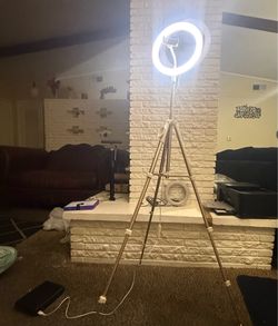 2 Ring Light with Tripod - heyday™ Stone White Dixie ring light 8" Hey Dey ring light 10"