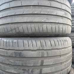 (2) 285/35R22 PAIR OF USED TIRES HANKOOK 70% LIFE ! EV TIRES !