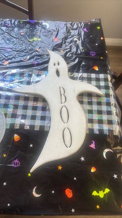 Wooden Ghost BOO Halloween Decor Sign